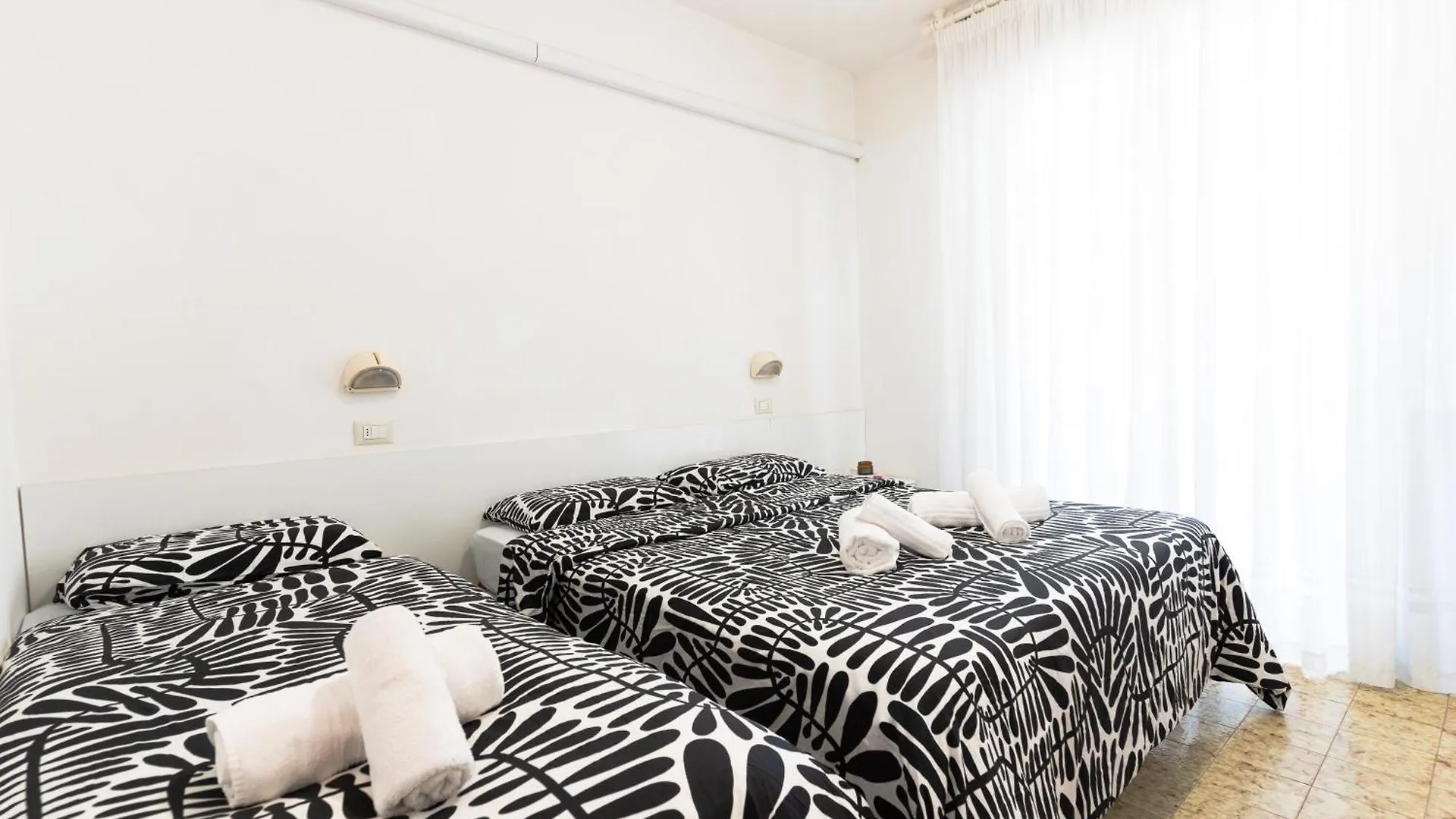 Home Sweet Bellaria-Igea Marina 0*,  Italia